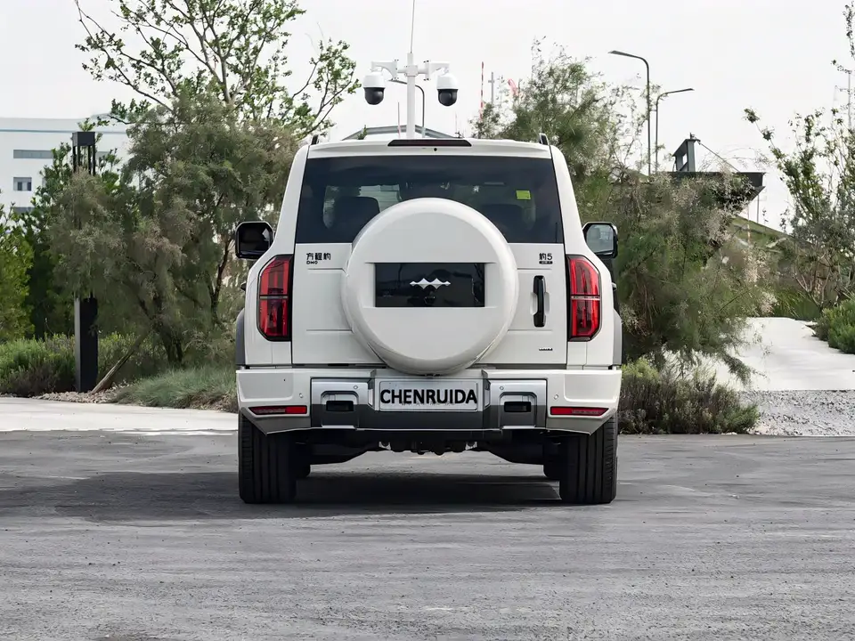 BYD Bao 5 · 210 K M Kunlun Ultra — 10