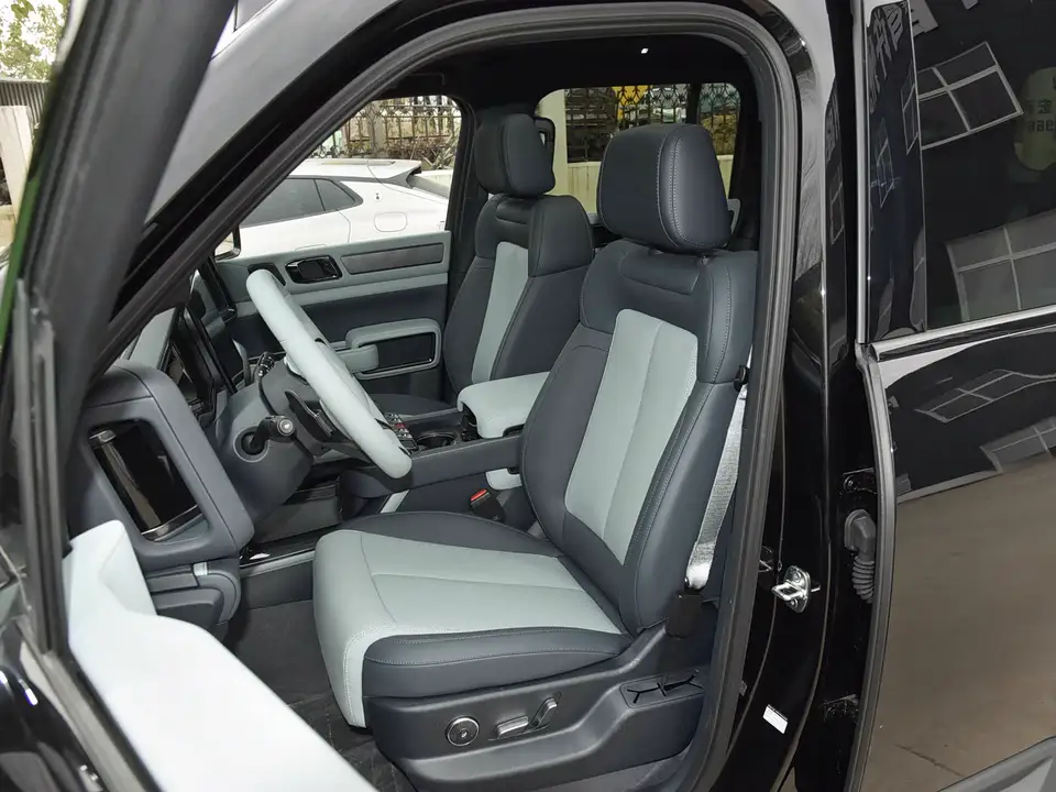 BYD Bao 5 · 210 K M Kunlun Ultra — 5