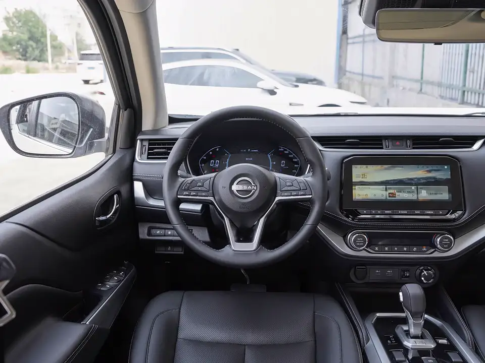 Nissan Navara · - 2.0 T Automatic Petrol 2 W D Comfort Standard bed — 4