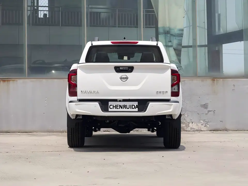 Nissan Navara · - 2.0 T Automatic Petrol 2 W D Comfort Standard bed — 9