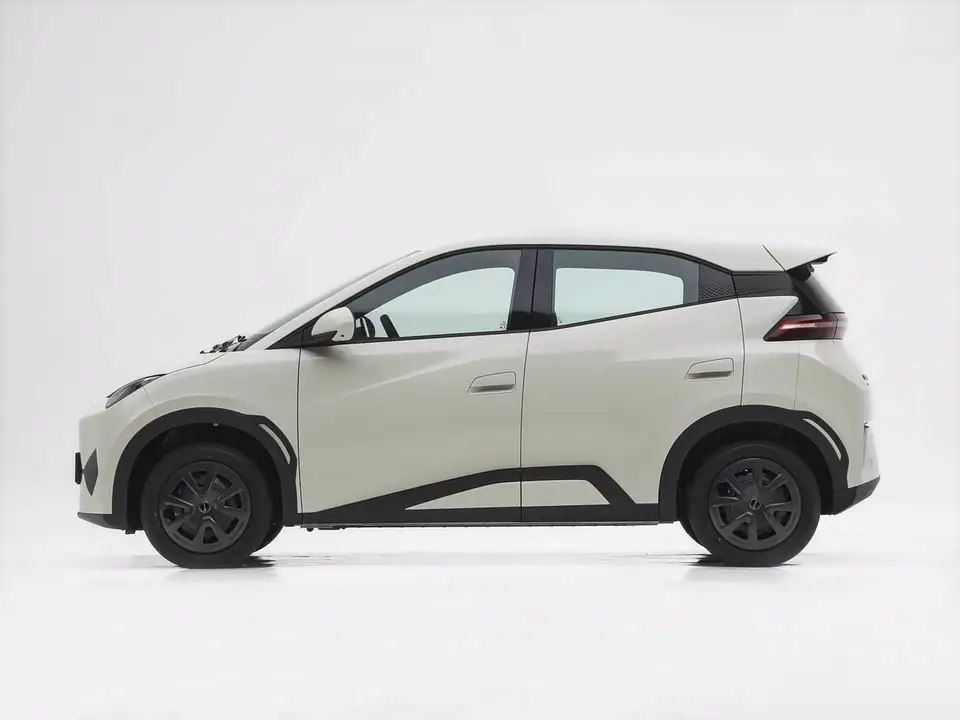 BYD Seagull · 305 km — 2