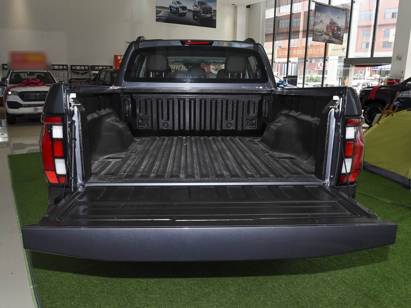 Foton Mars 9 · 2.0 T Diesel Automatic 4 W D Standard bed — 8