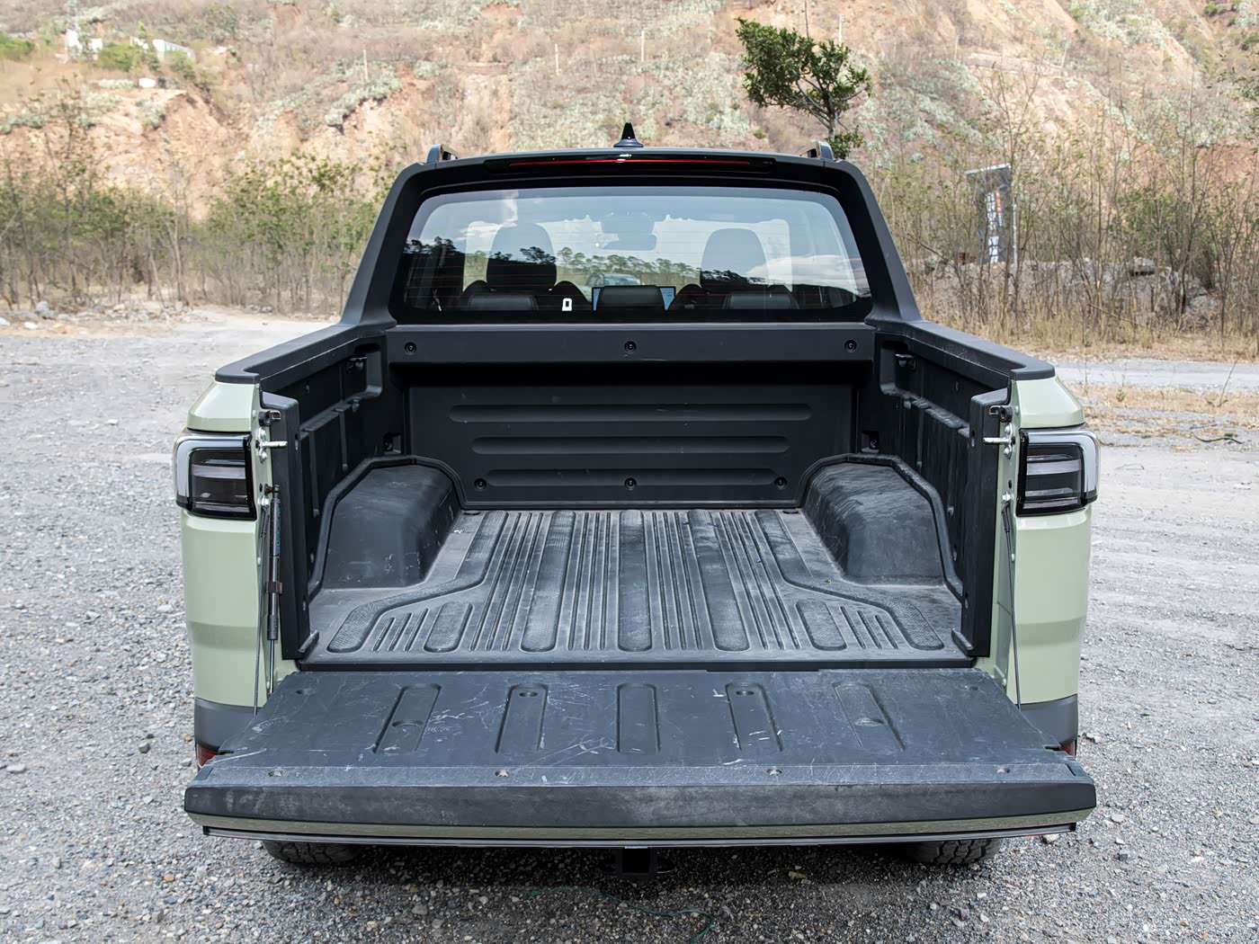 Geely Radar Horizon · 460 km 4 W D Max — 7