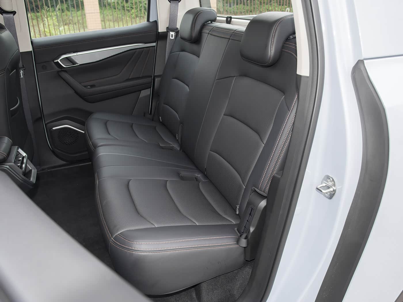 Geely Radar Horizon · P H E V 4 W D Long bed Smart — 7