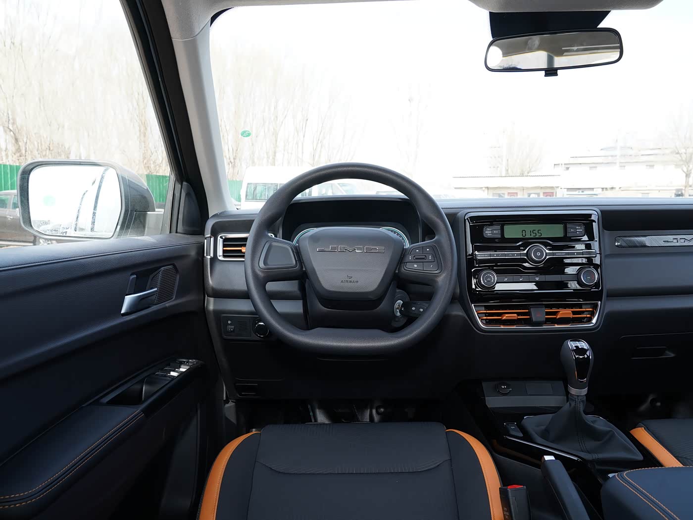 JMC Baodian · 2.5 T Manual Diesel 4 W D Short wheelbase — 4